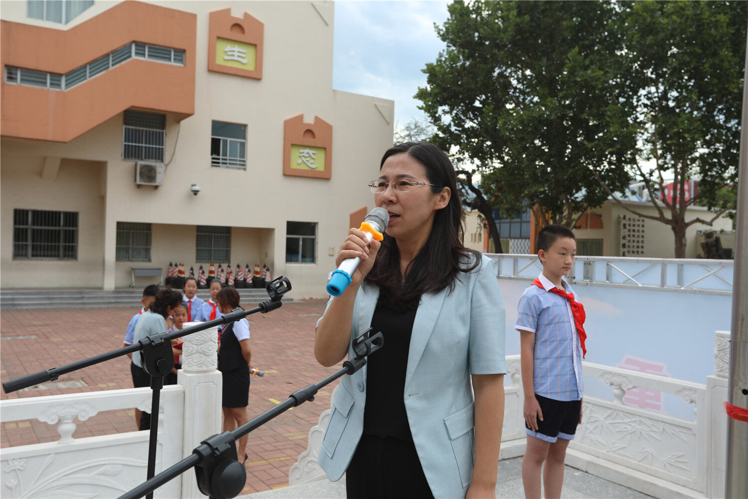 向梦想奔跑把精神传承德州市实验小学新学期共追梦德州云德州晚报全