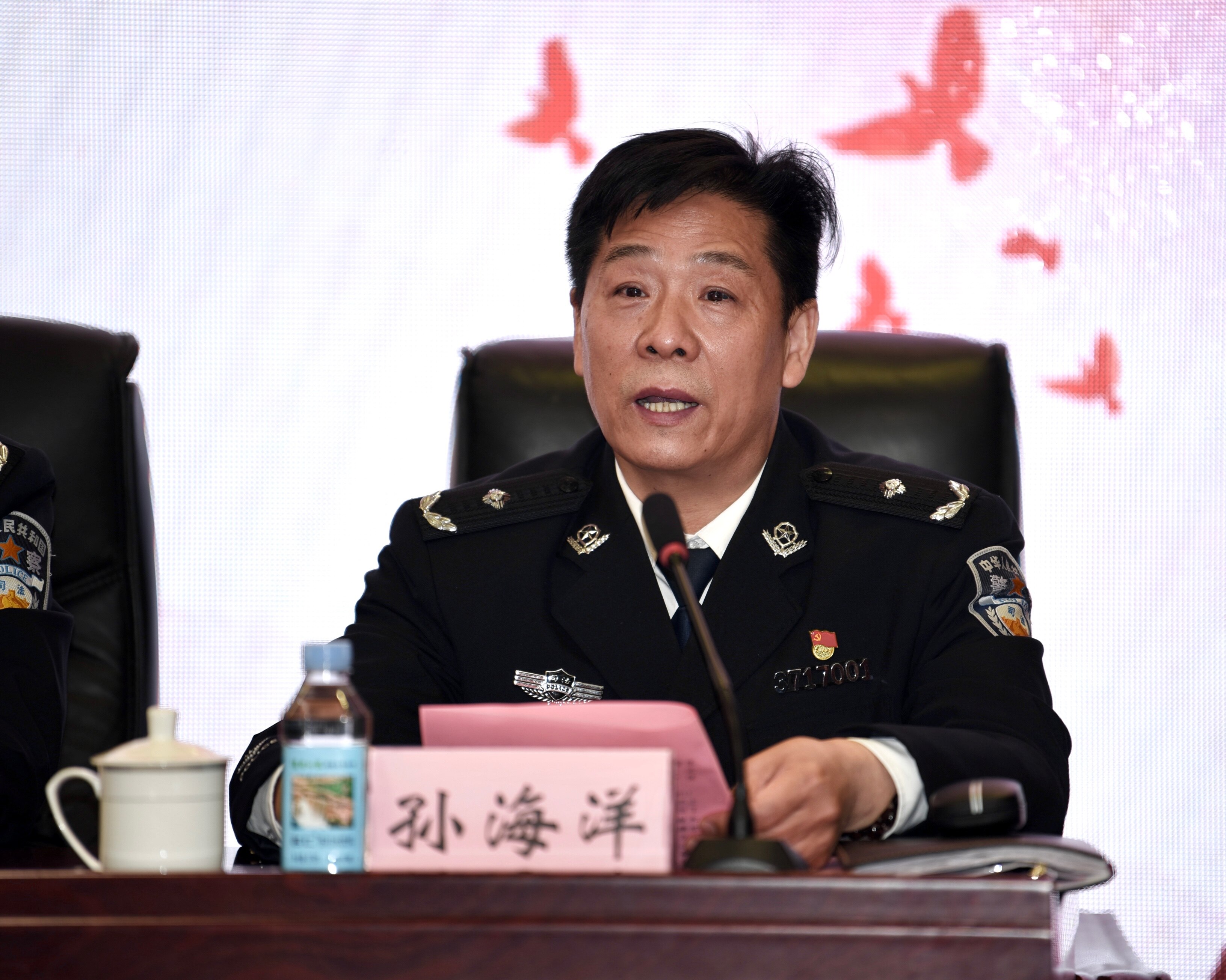 走进高墙感受法治温度德州监狱举办桃李不言明德笃行主题开放日活动