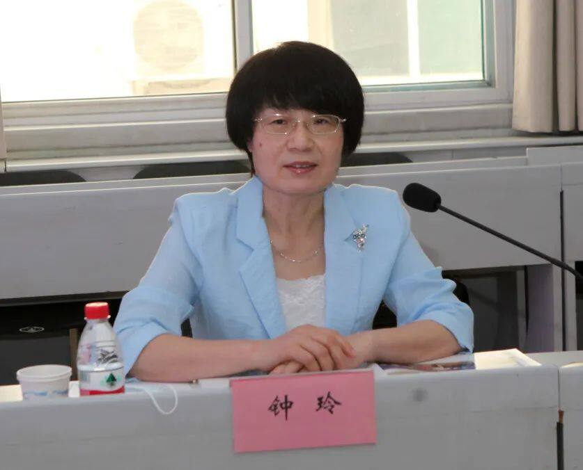 德州市人大常委会副主任钟玲带队来市立医院进行专题调研|德州云-德州