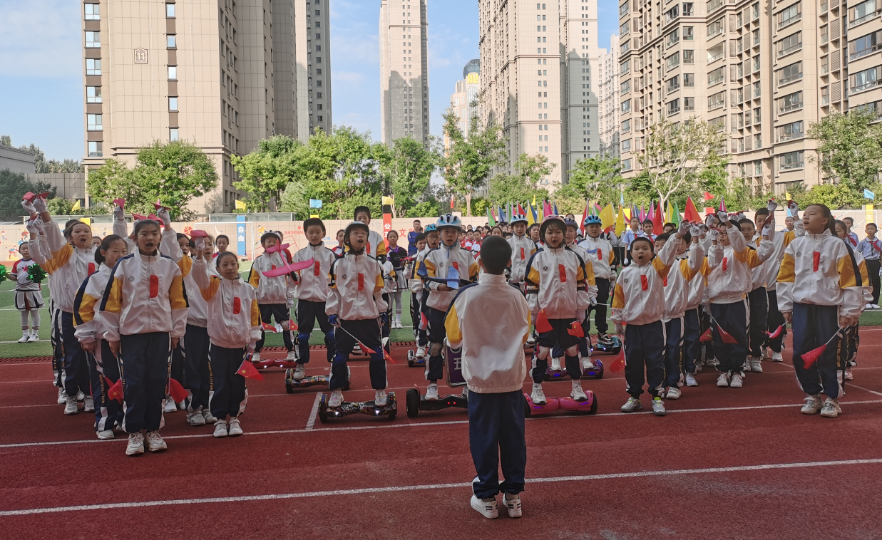 康博小学圆满举办首届田径运动会|德州云-德州晚报全媒体