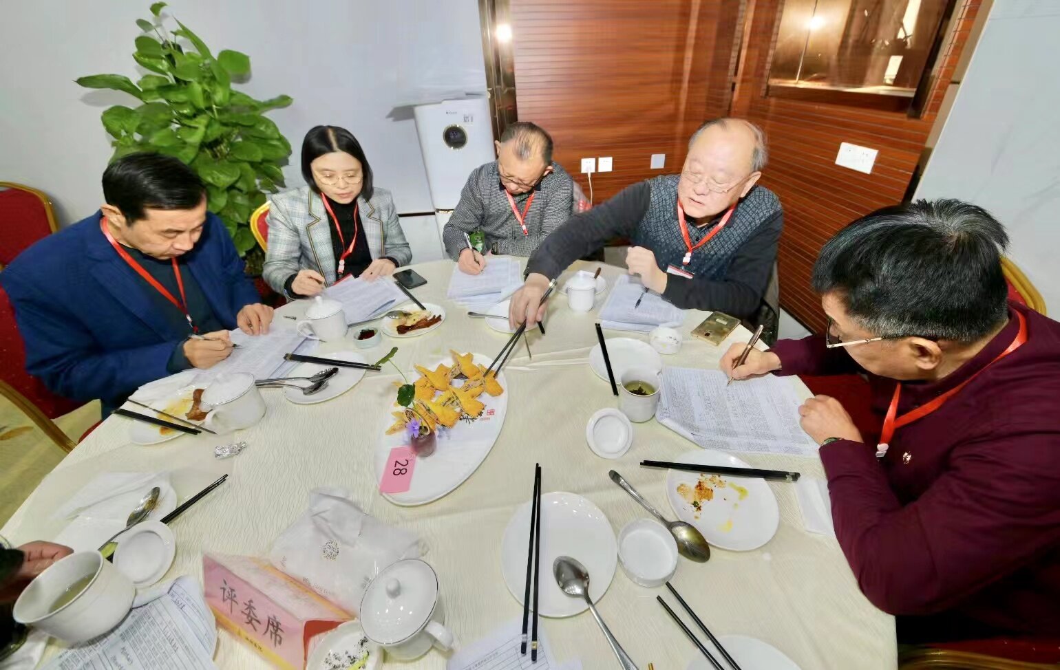 微信图片_202111271120216.jpg