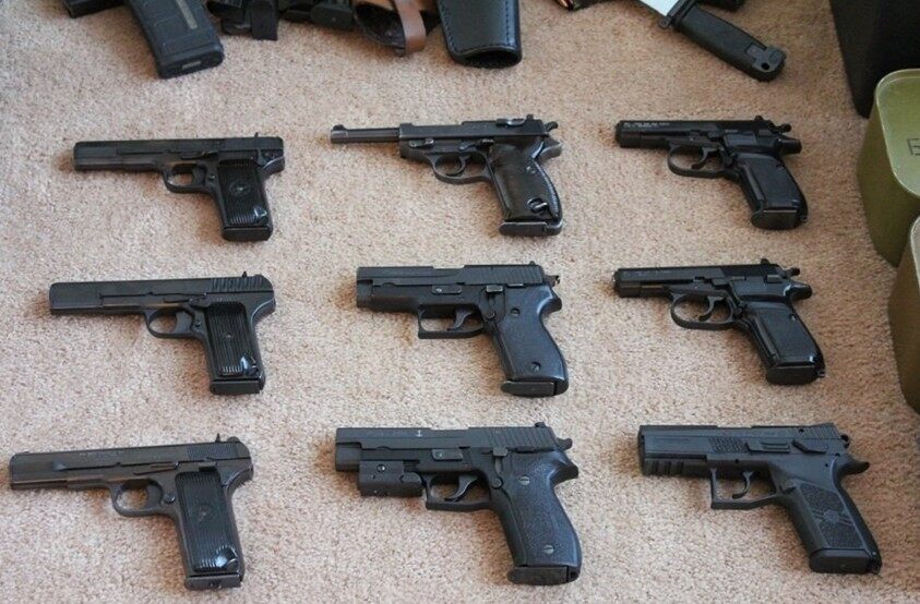 防范校园枪击,美国加州新提案要求家长向学校报备个人枪支