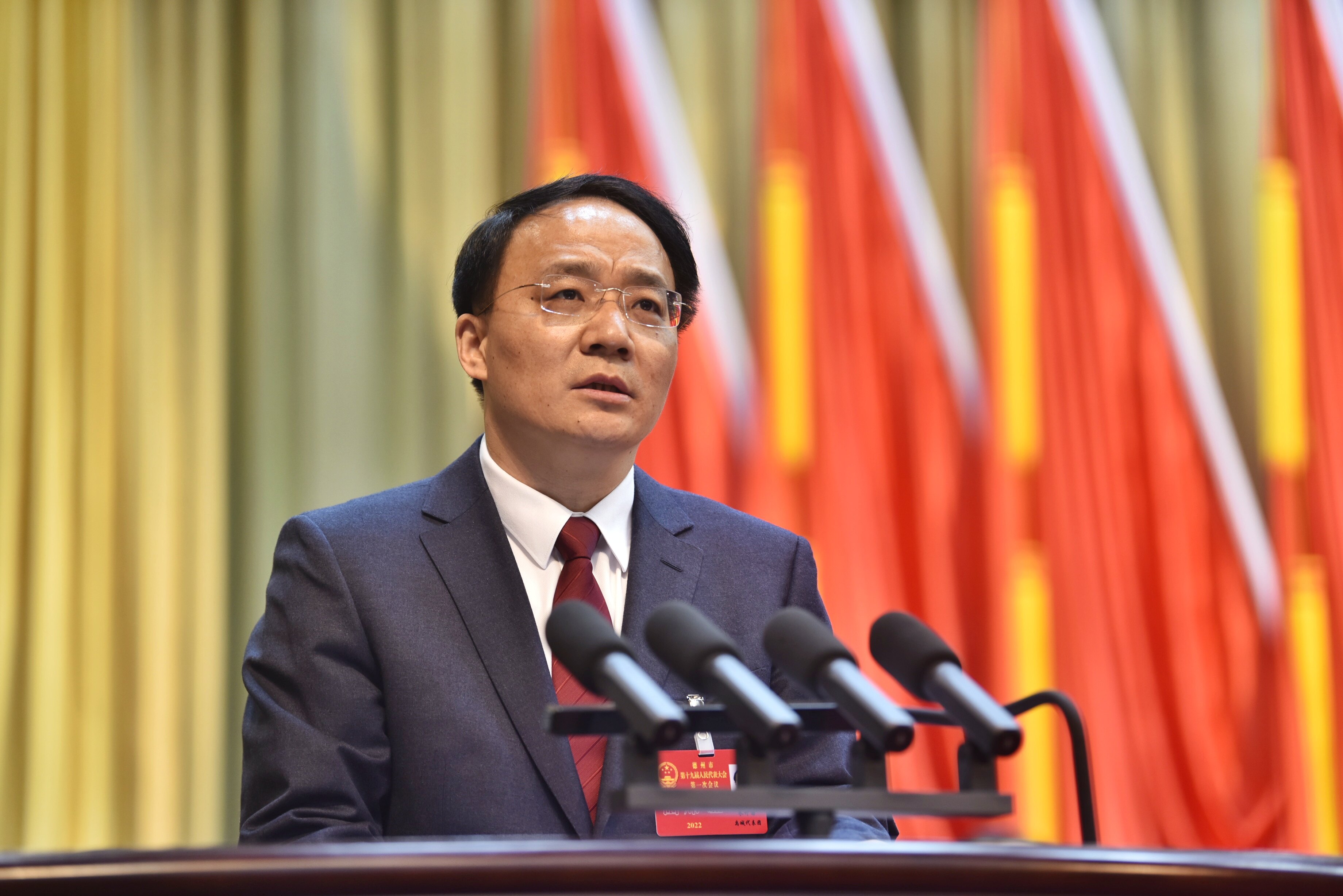 田卫东当选德州市人大常委会主任朱开国当选德州市市长德州云德州晚报