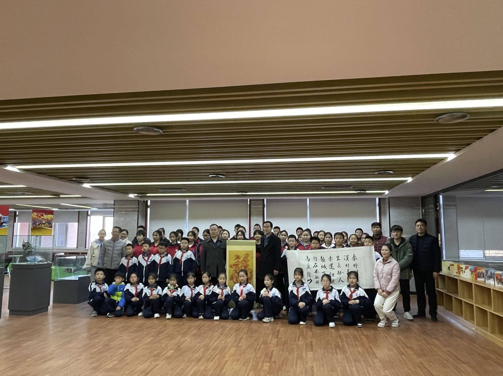 与特校学生共读一本书北京八中崇德中学开展学雷锋纪念日主题活动德州
