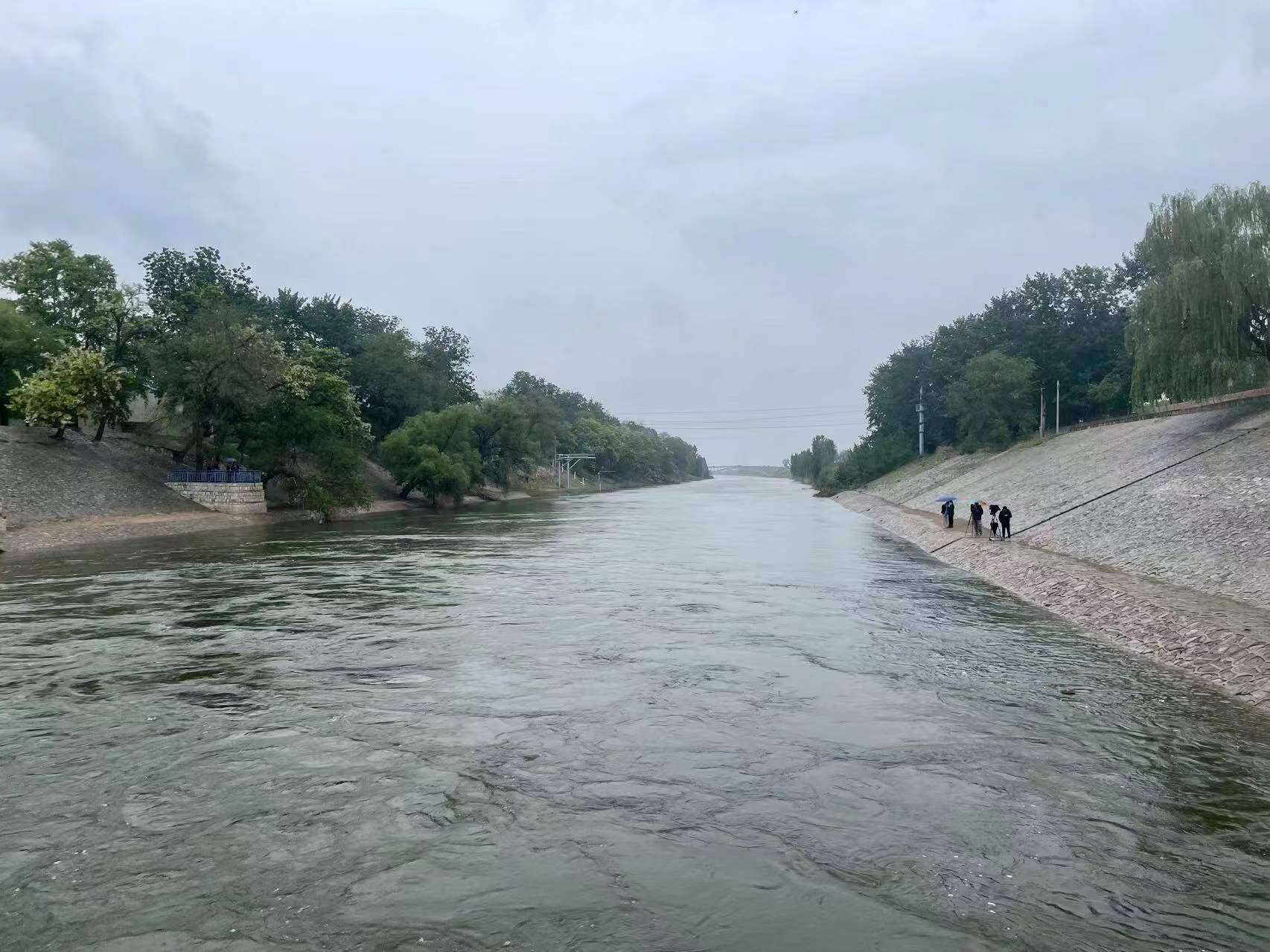 四女寺水利枢纽提闸泄水京杭大运河黄河以北段一个世纪以来首次全线